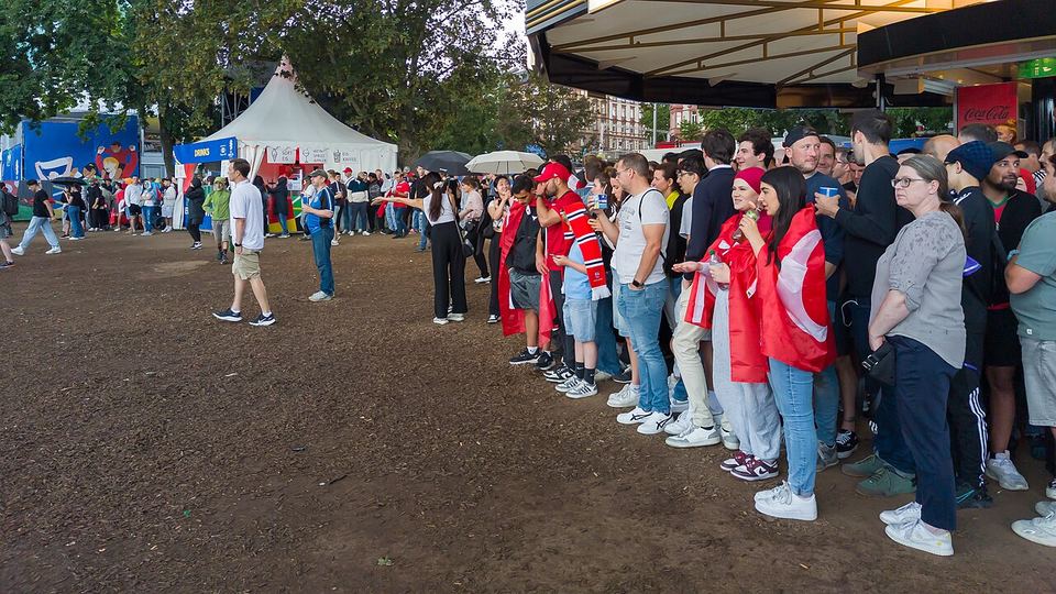IM棋牌 · 训练瞬间
